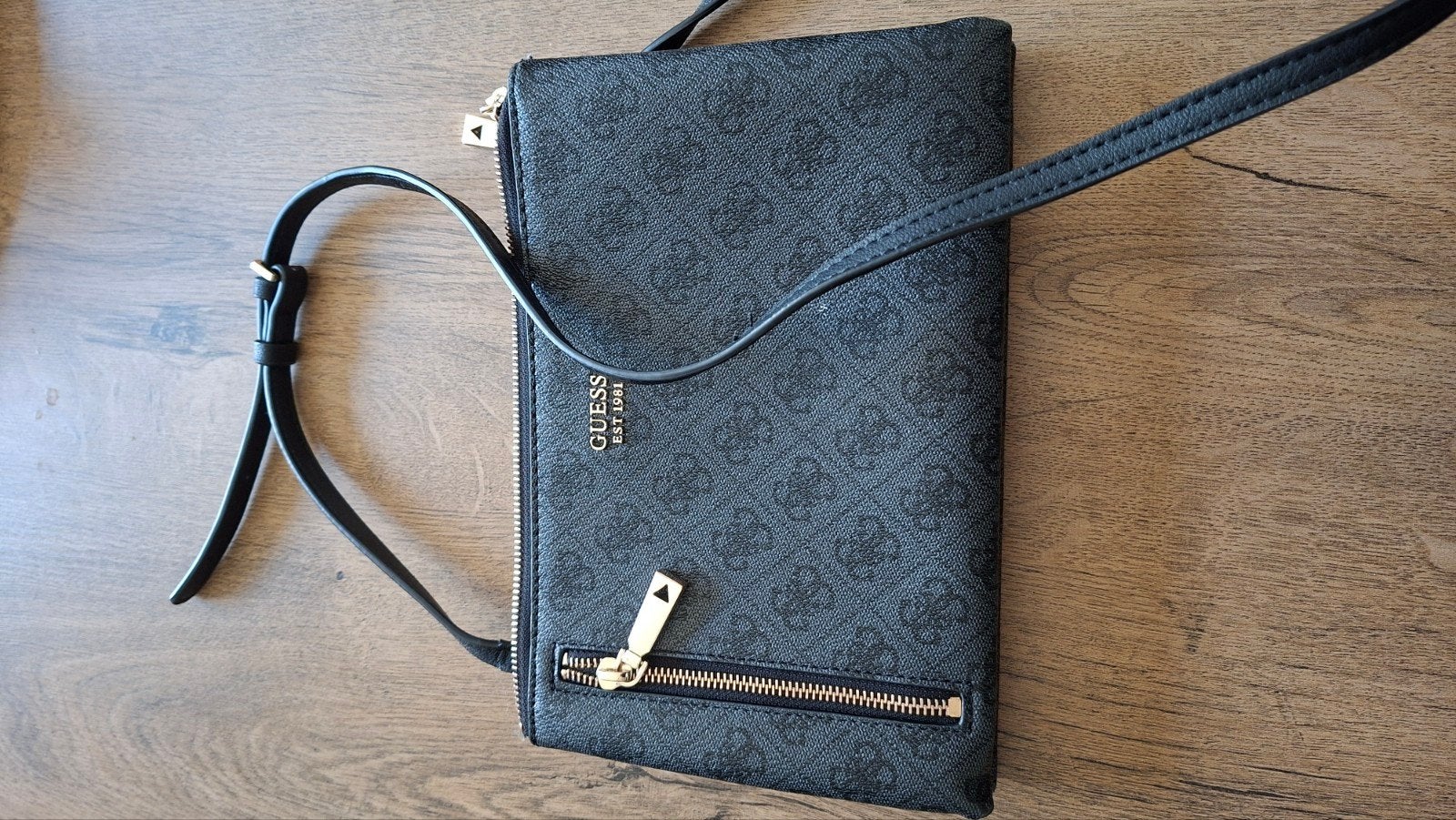Guess schoudertasje zwart met logo print, Bijoux, Sacs & Beauté, Enlèvement, Noir, Sac à bandoulière
