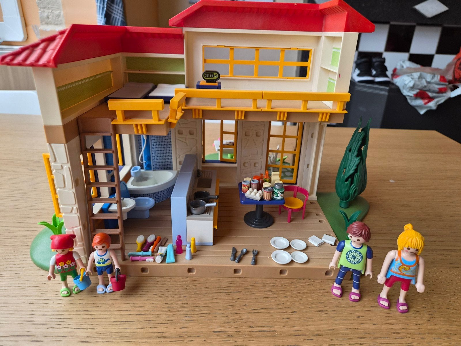 Playmobil maison de campagne, Enlèvement