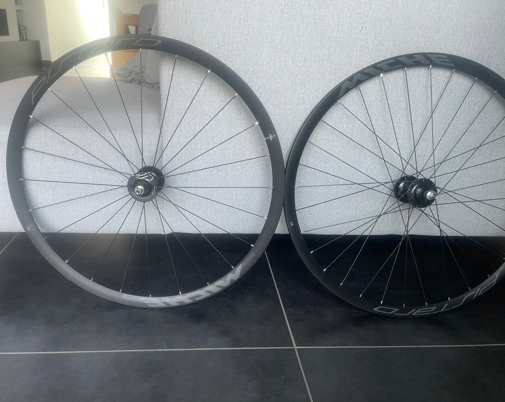 Piste wielen, Fietsen en Brommers, Ophalen, Zo goed als nieuw