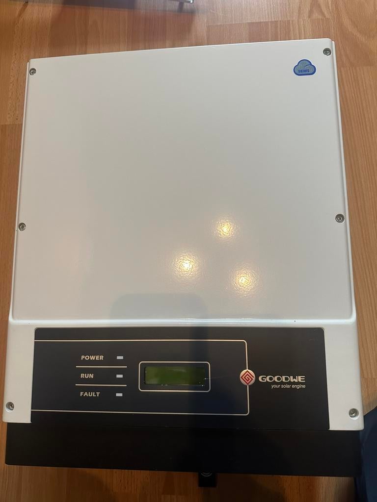 Goodwe omvormer GW5000D-Ns, Electroménager, Électroménager & Équipement Autre, Enlèvement, Utilisé