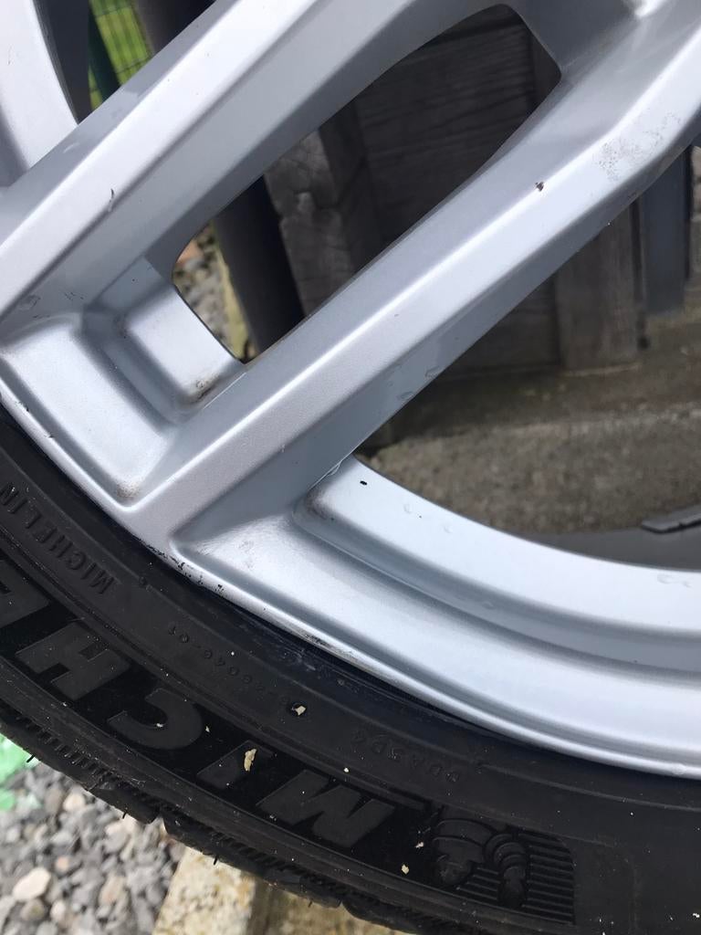 Jante léger plat ,pneu Michelin pilot alpin5 225/40/18 neuf, Comme neuf