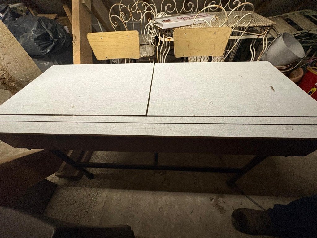 Banc d'école avec 2 couvercles à charnières, Enlèvement, Utilisé, Bureau d'écolier