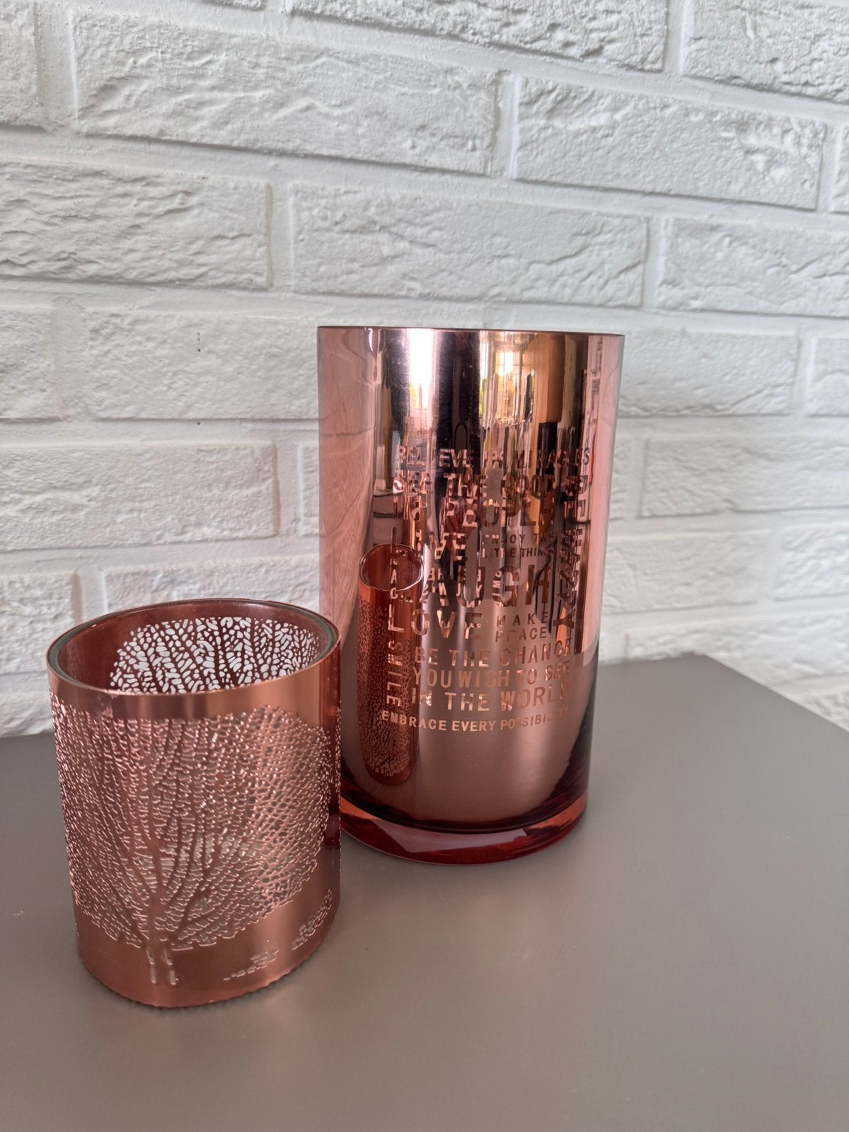 Lot de 2 grands photophores décoratifs cuivre / rose gold, Rose, Photophore, Comme neuf, Verre