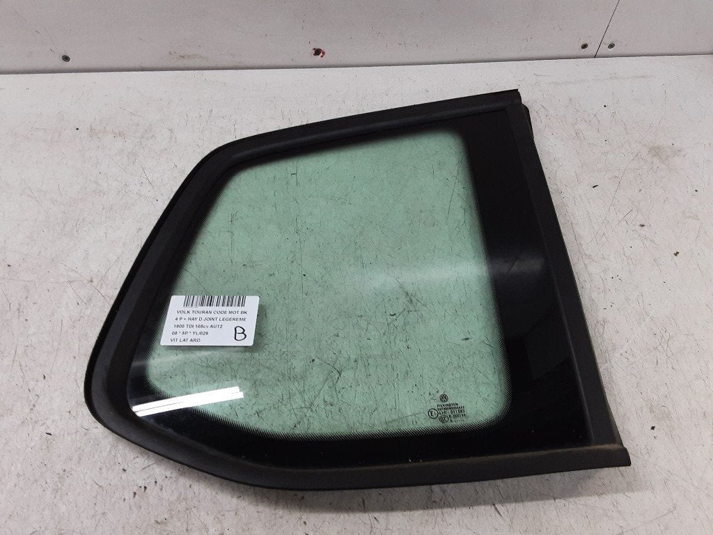 VITRE LATERALE ARRIÈRE DROIT Touran (1T1 / T2) (5TA845042), Volkswagen, Mevr. I. Hauben, Utilisé, Rue de l'Espoir 34 34
4030  GRIVEGNÉE, BE