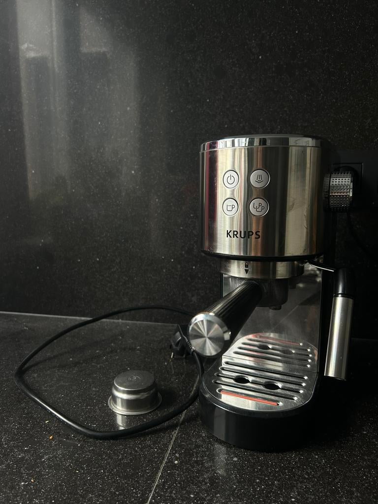 Espressomachine KRUPS virtuoso XP444C10, Ophalen, Zo goed als nieuw