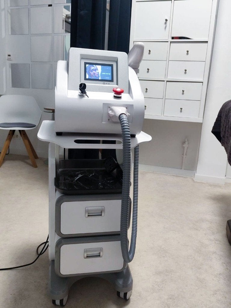 Tafel + machine, Elektronische apparatuur, Ophalen, Zo goed als nieuw, Overige typen