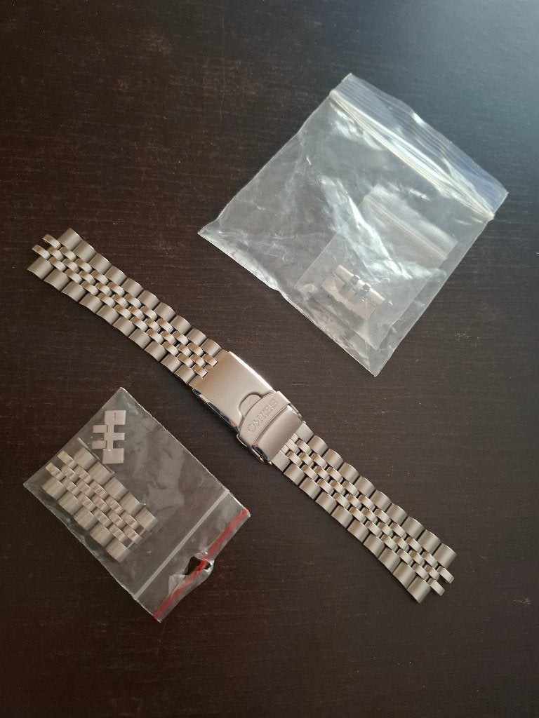 Seiko sport 5 jubileum band nieuw, Staal, Polshorloge, Nieuw, Ophalen of Verzenden
