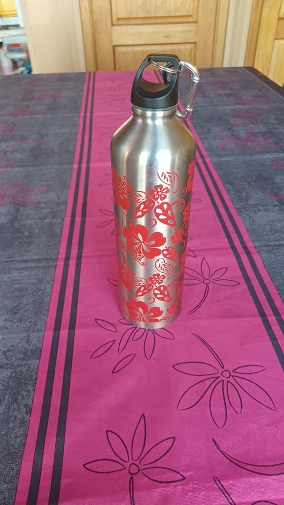 Metalen drinkfles, Sport en Fitness, Drinkbussen, Ophalen, Zo goed als nieuw