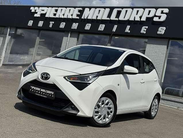 Toyota Aygo 1.0i VVT-i X-play / CARPLAY / AIRCO / CAMERA /, https://public.car-pass.be/vhr/0b108552-c97c-4f54-a9bd-5bcbee803238