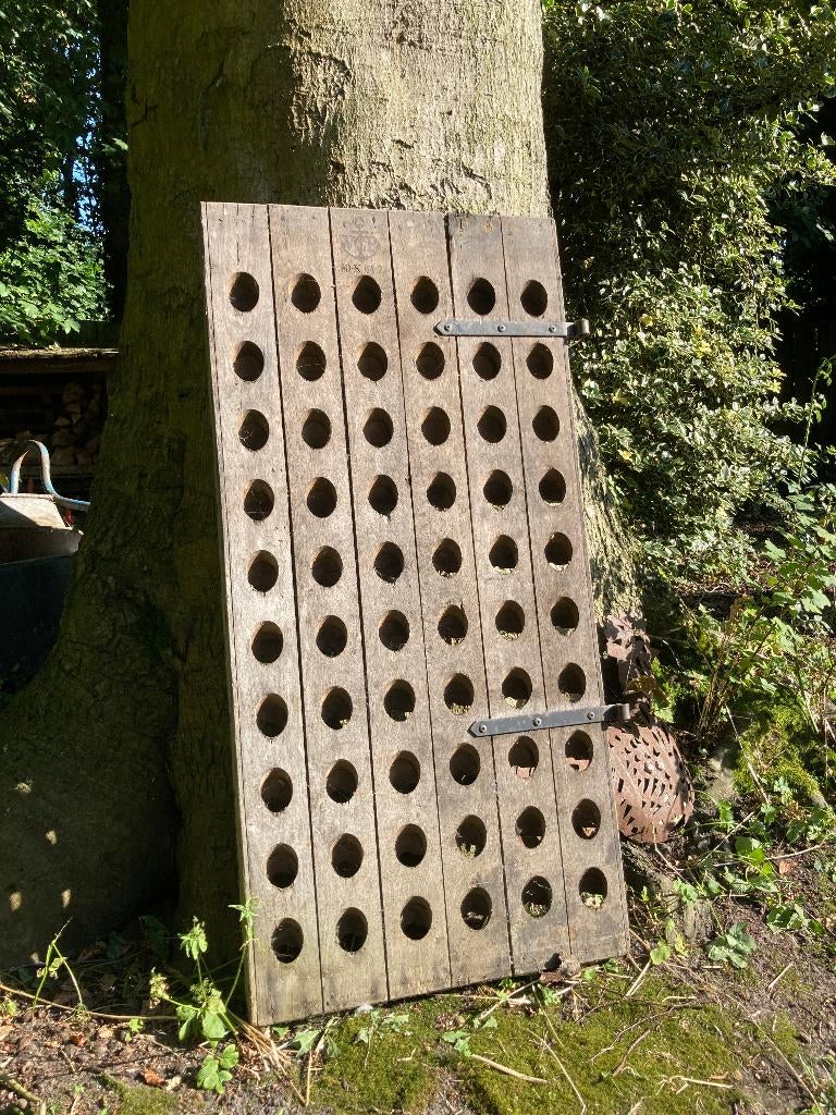 eiken flessenbord, Enlèvement