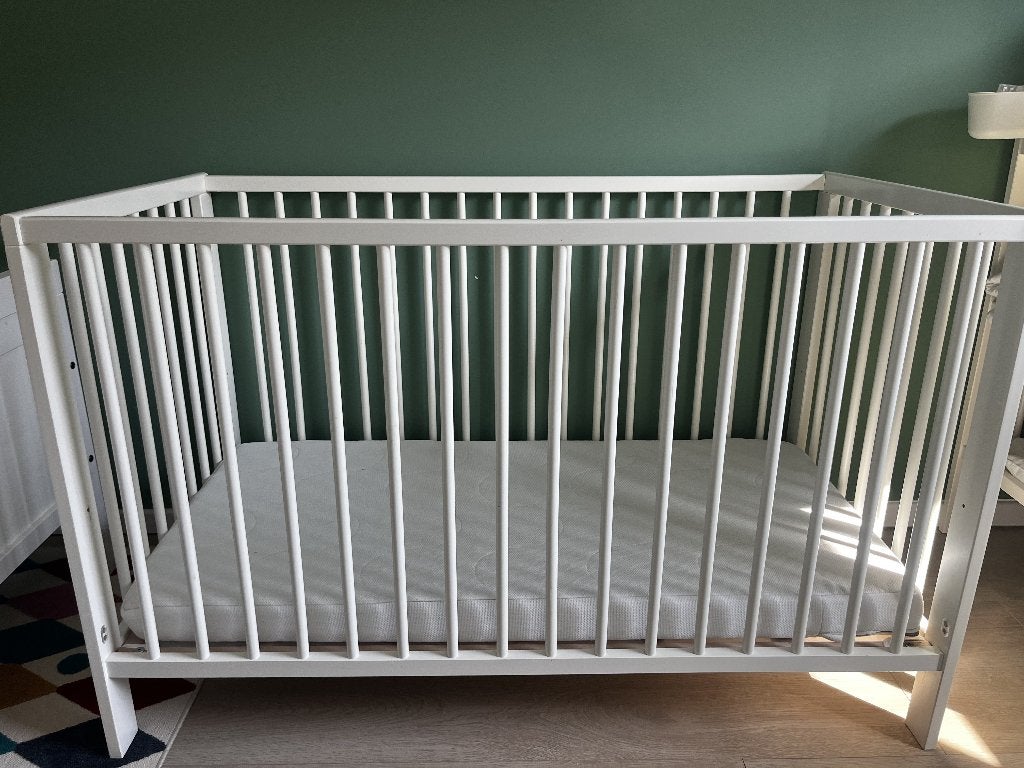 Babybed IKEA "Sundvik", Enfants & Bébés, Berceaux & Lits, Comme neuf, Lit, Enlèvement