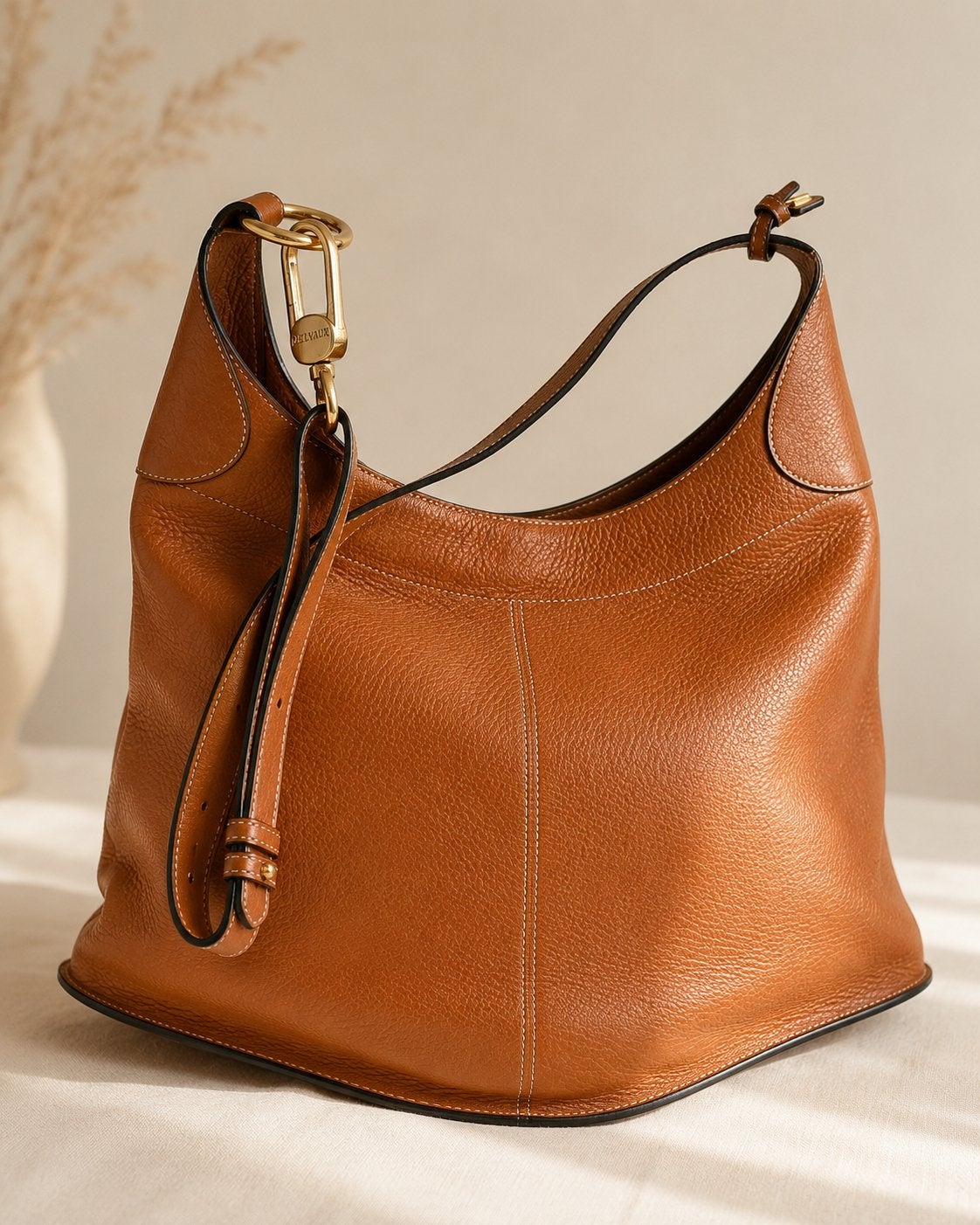 Delvaux Satan cognac, Handtassen en Accessoires, Ophalen of Verzenden, Gebruikt, Bruin, Handtas