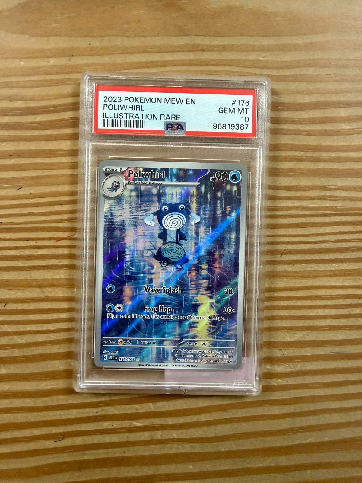 Te koop: Poliwhirl Illustration Rare PSA 10 – 151 #176, Hobby en Vrije tijd, Ophalen of Verzenden, Nieuw, Losse kaart, Foil