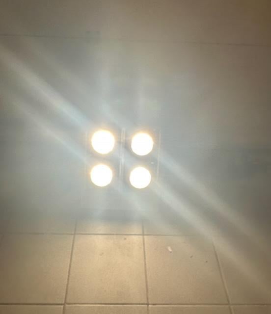 Blinder Eurolight 4 x 650 W, Enlèvement