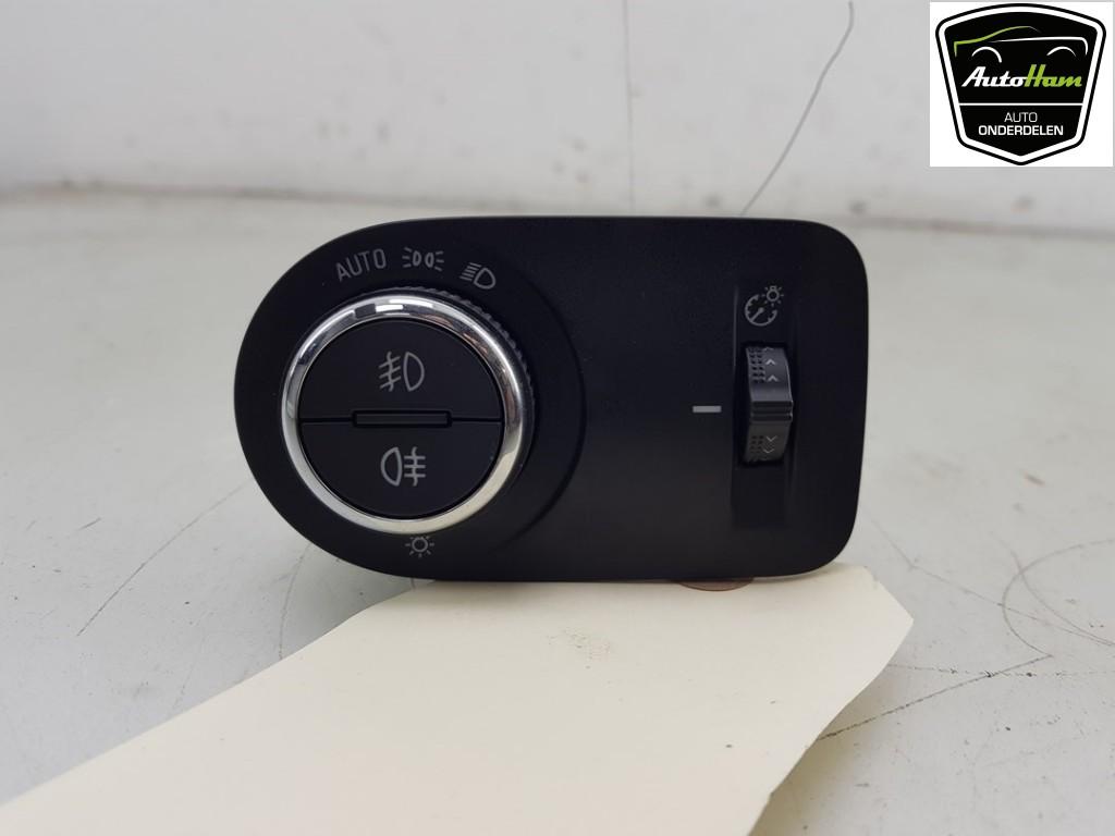 LICHTSCHAKELAAR Opel Grandland (X) (|39050760|13493471|), Gebruikt, Opel