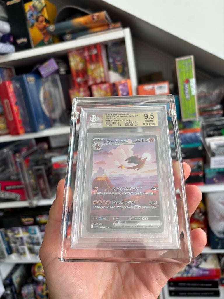 Charizard 151 ex SAR #201/165 Japanese SV2a – BGS 9.5 - 2023, Ophalen of Verzenden