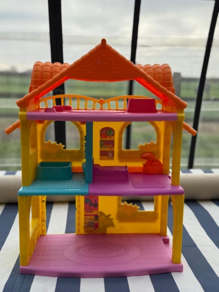 poppenhuisje Mattel -  3 jaar +, Kinderen en Baby's, Speelgoed | Duplo en Lego, Ophalen, Zo goed als nieuw