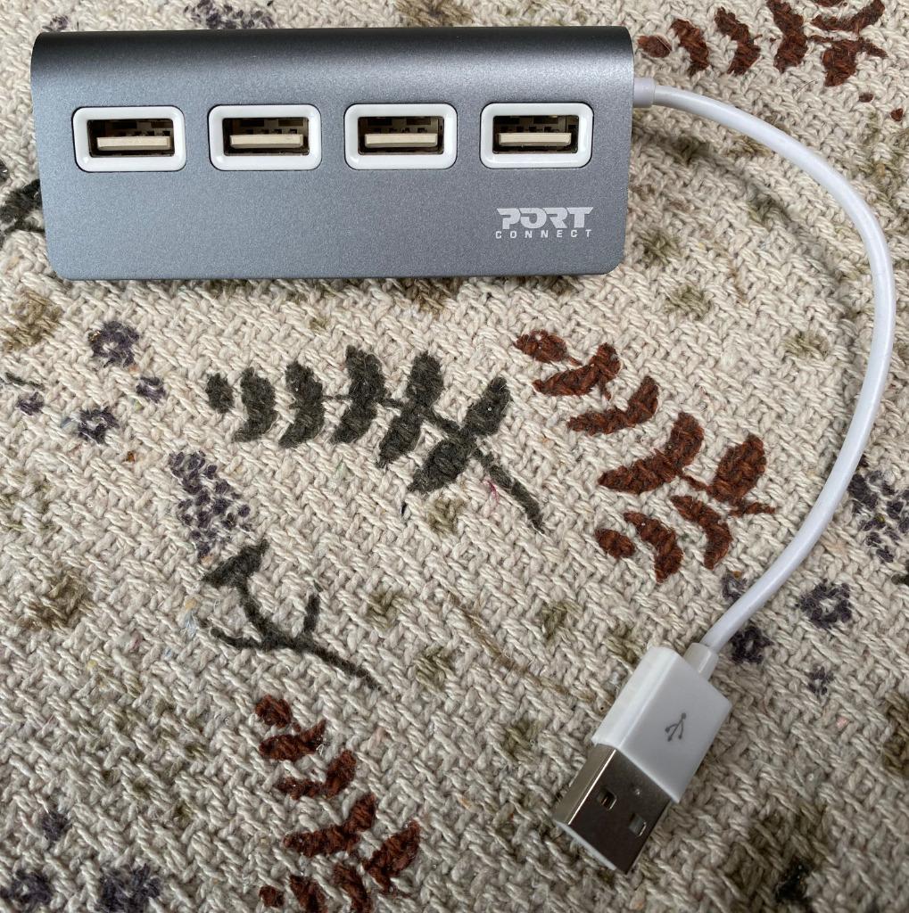 Hub USB 2.0 4 ports de PORT Connect, Informatique & Logiciels, Enlèvement, Comme neuf