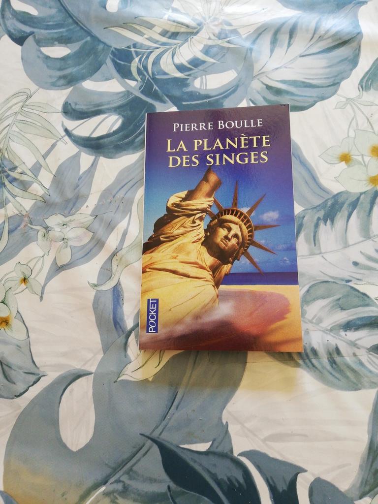La planète des singes. Pierre Boulle., Ophalen of Verzenden, Zo goed als nieuw