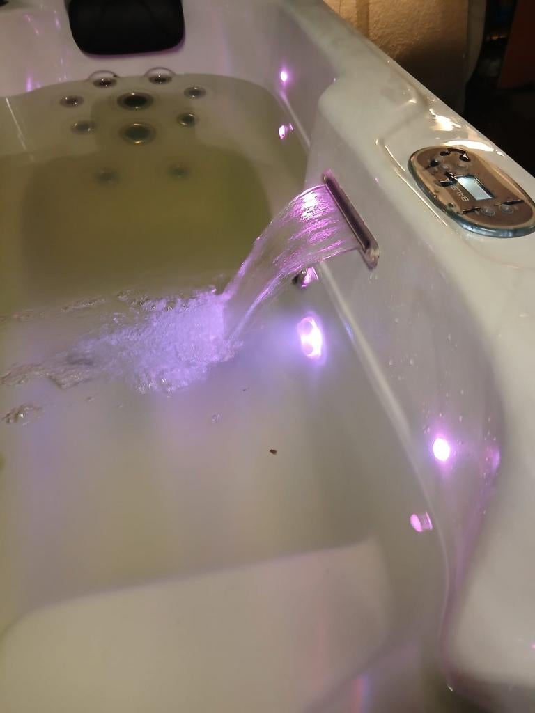 Jacuzzi 2x per week = 3 tot 5jaar langer leven, Tuin en Terras, Ophalen of Verzenden