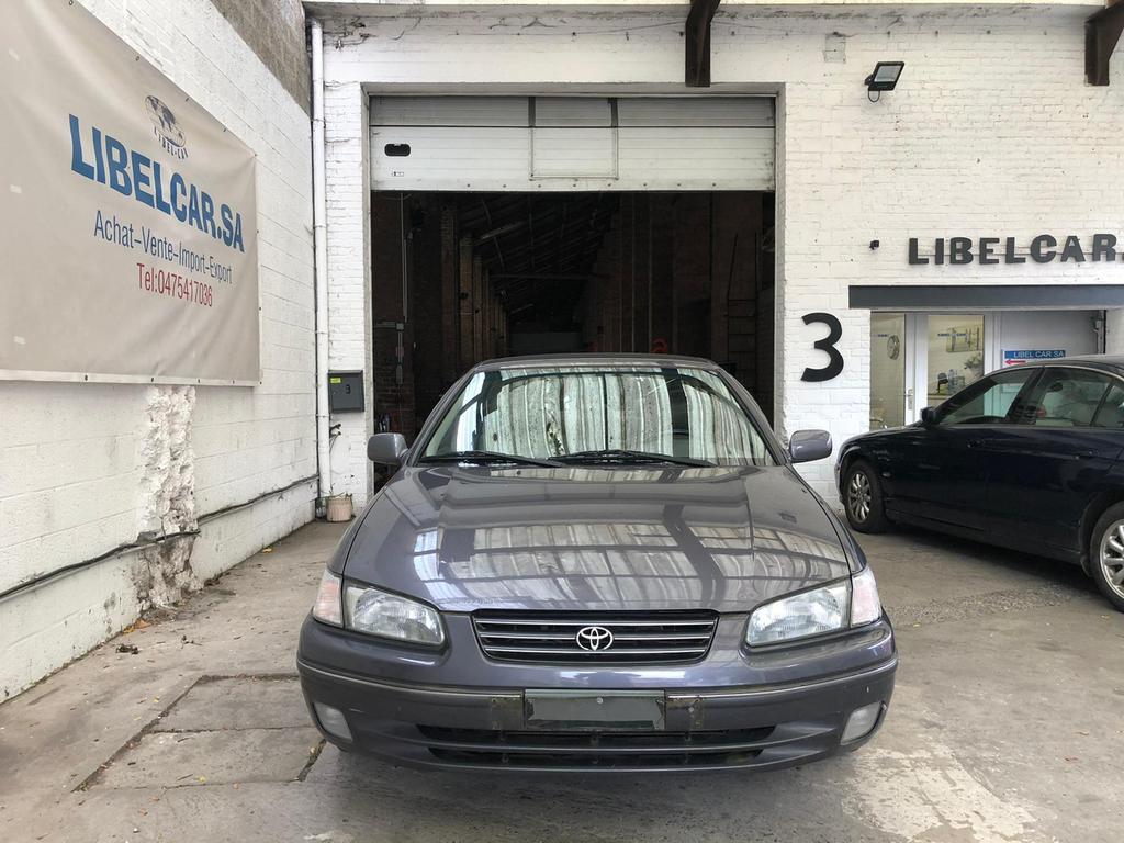Toyota camry automatique 56000 km comme neuve exceptionelle, Autos, Achat, Entreprise, Carnet d'entretien, Cruise Control