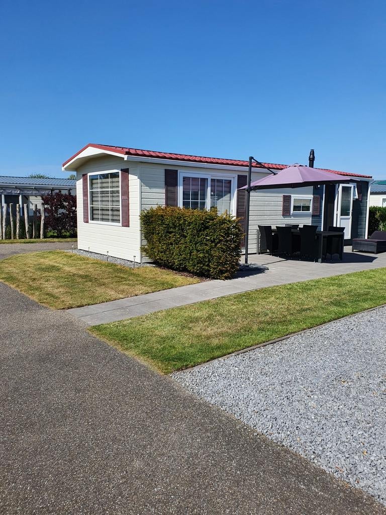 Chalet te huur bij Zoutelande Zeeland aan de zee op camping, Vakantie, Campings, Recreatiepark, Aan zee, Internet, Speeltuin, Tuin