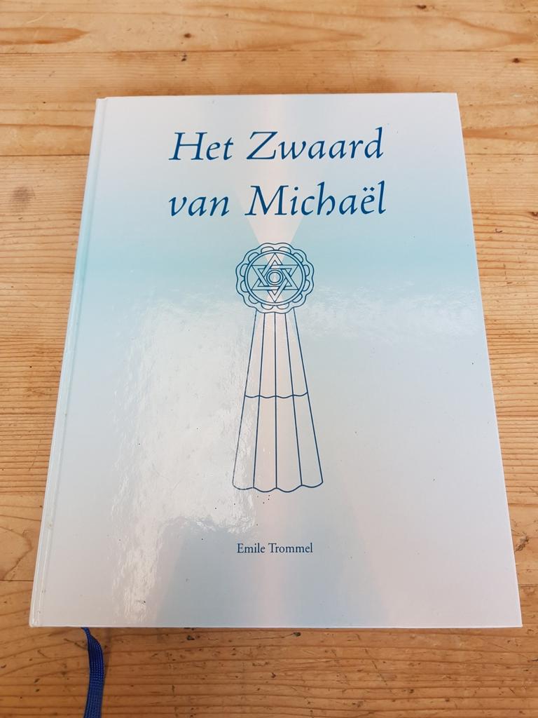 E. Trommel - Het zwaard van Michael, Boeken, Ophalen of Verzenden, Zo goed als nieuw, E. Trommel