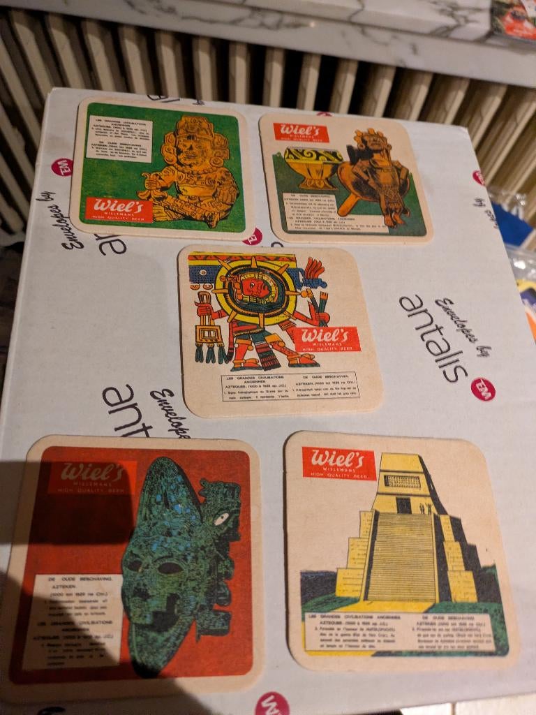 Wiel's - de oude beschaving- azteken, Ophalen of Verzenden, Zo goed als nieuw, Viltje(s)