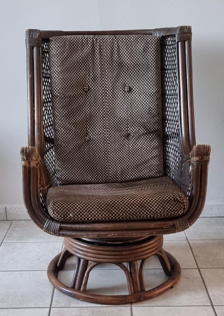 Chaise de berceau rotative en rotin, Enlèvement