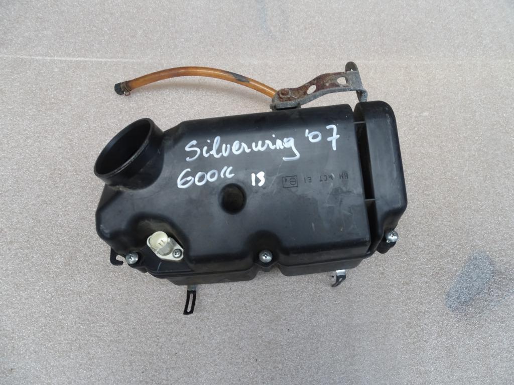 honda silverwing fjs600 luchtfilterbak, Motoren, Ophalen of Verzenden, Gebruikt