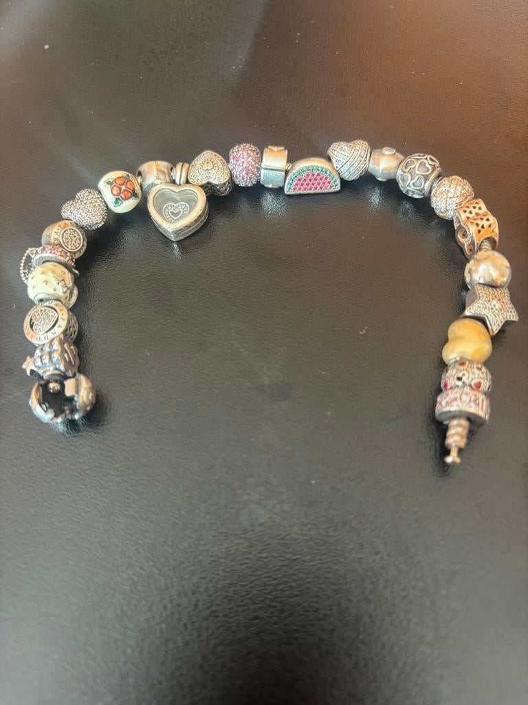 Pandora armband en bedeltjes, Ophalen of Verzenden, Zo goed als nieuw