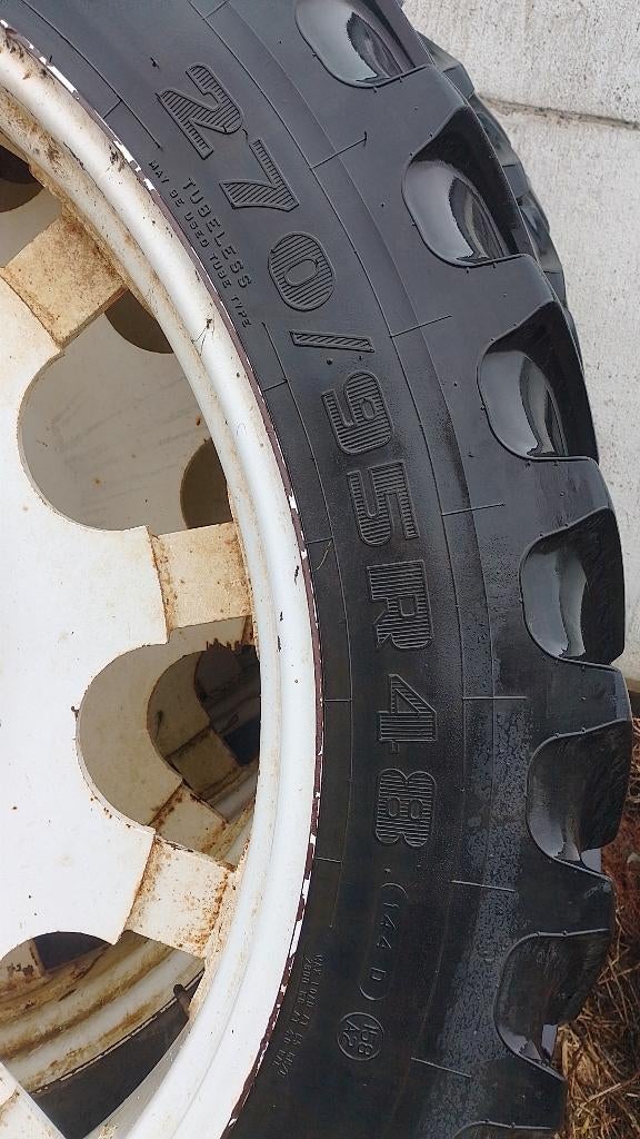 Roues 270/95r48, Articles professionnels, Enlèvement