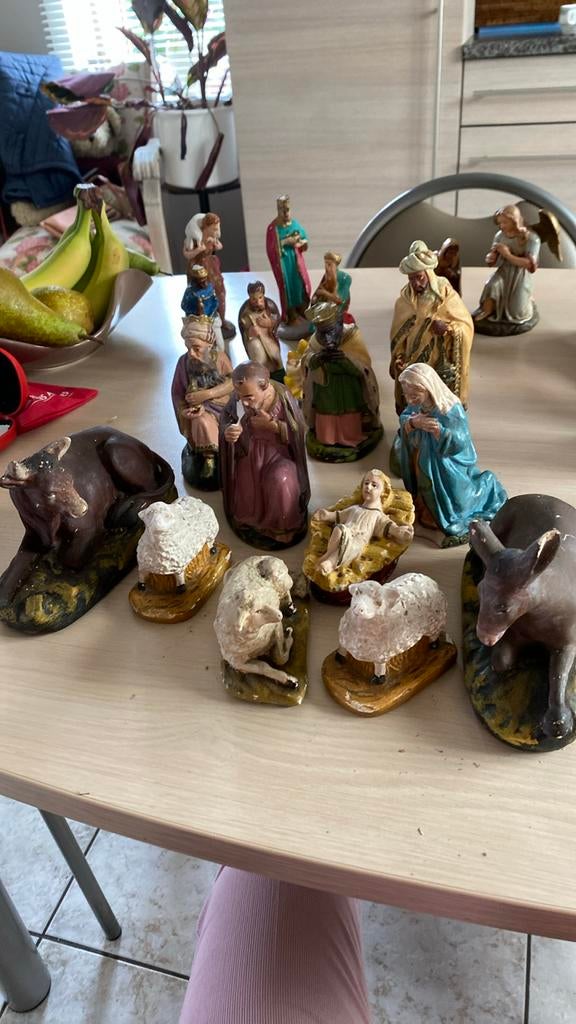 Antieke kerstbeelden 11 st, Diversen, Kerst, Ophalen, Gebruikt