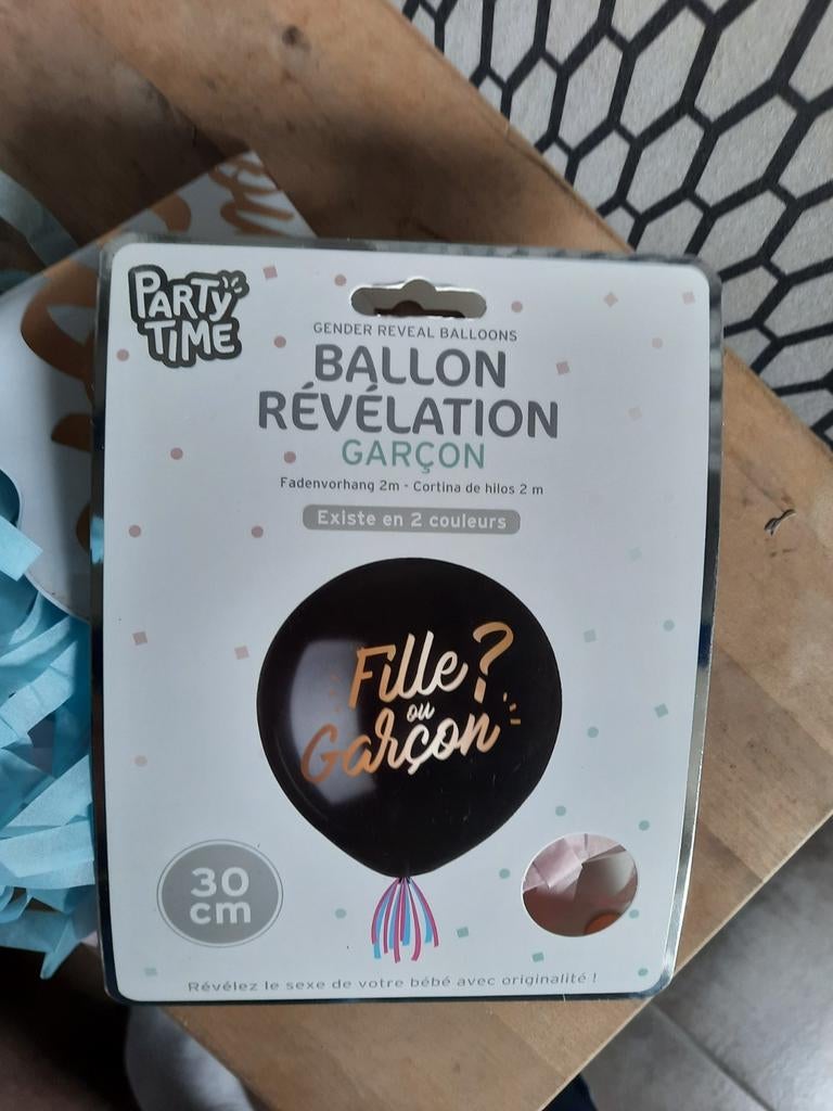 Gender reveal garcon, Enlèvement, Comme neuf