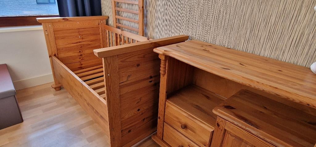 Baby/peuter slaapkamer (Volhouten), Kinderen en Baby's, Kinderkamer | Complete kinderkamers, Ophalen, Gebruikt, Jongetje of Meisje