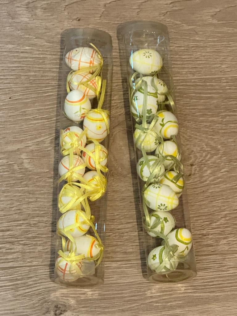 Paaseitjes met ophanglusje (24 stuks), Ophalen of Verzenden, Gebruikt