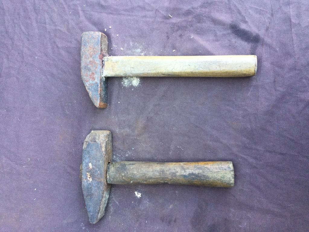 2 antieke hamers met steel, Antiek en Kunst, Antiek | Gereedschap en Instrumenten, Ophalen of Verzenden