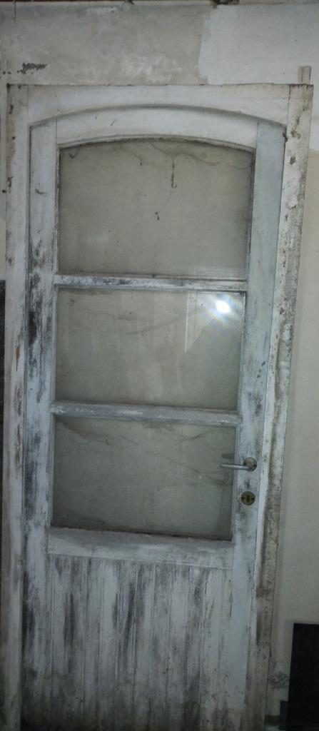Ancienne porte en bois massif, Enlèvement