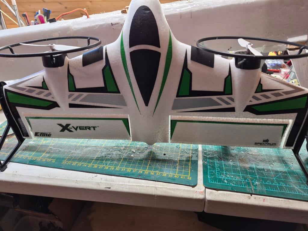Eflite X-vert Bnf model, Hobby en Vrije tijd, Modelbouw | Radiografisch | Vliegtuigen, Ophalen of Verzenden