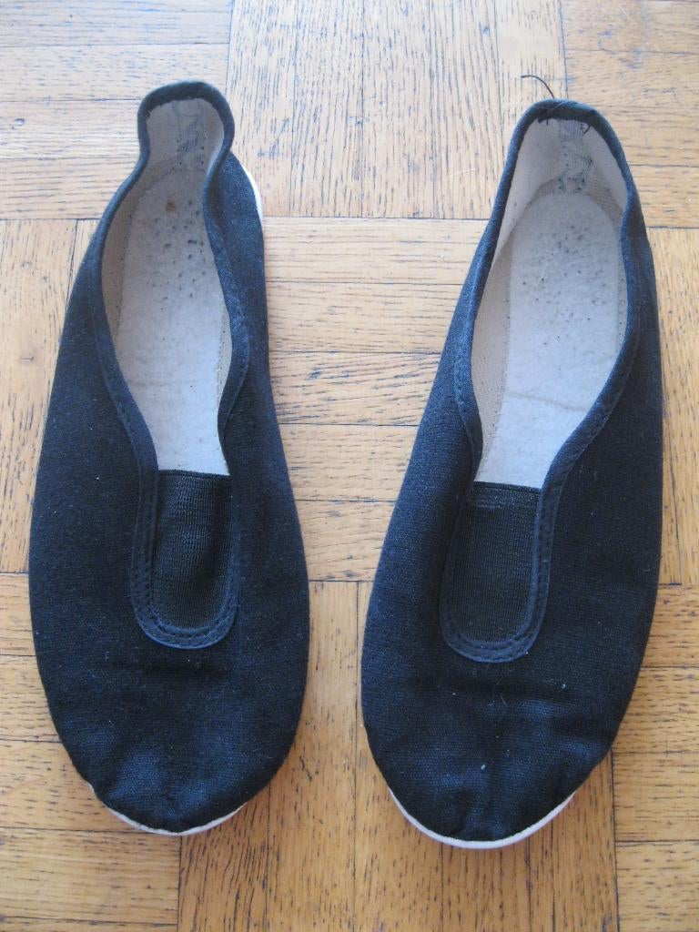 Zwarte gymschoenen 34, Kinderen en Baby's, Babykleding | Schoentjes en Sokjes, Gebruikt, Meisje, Overige typen, Ophalen of Verzenden