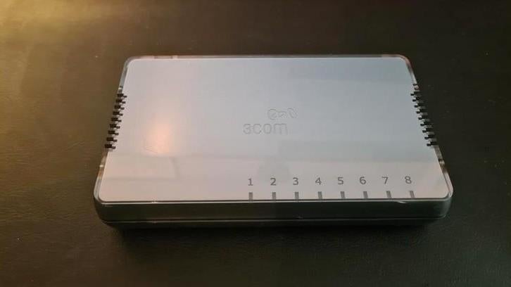 GIGABIT ETHERNET 8 poorten switch 3COM 3CGSUO8A, Informatique & Logiciels, Enlèvement ou Envoi, Comme neuf
