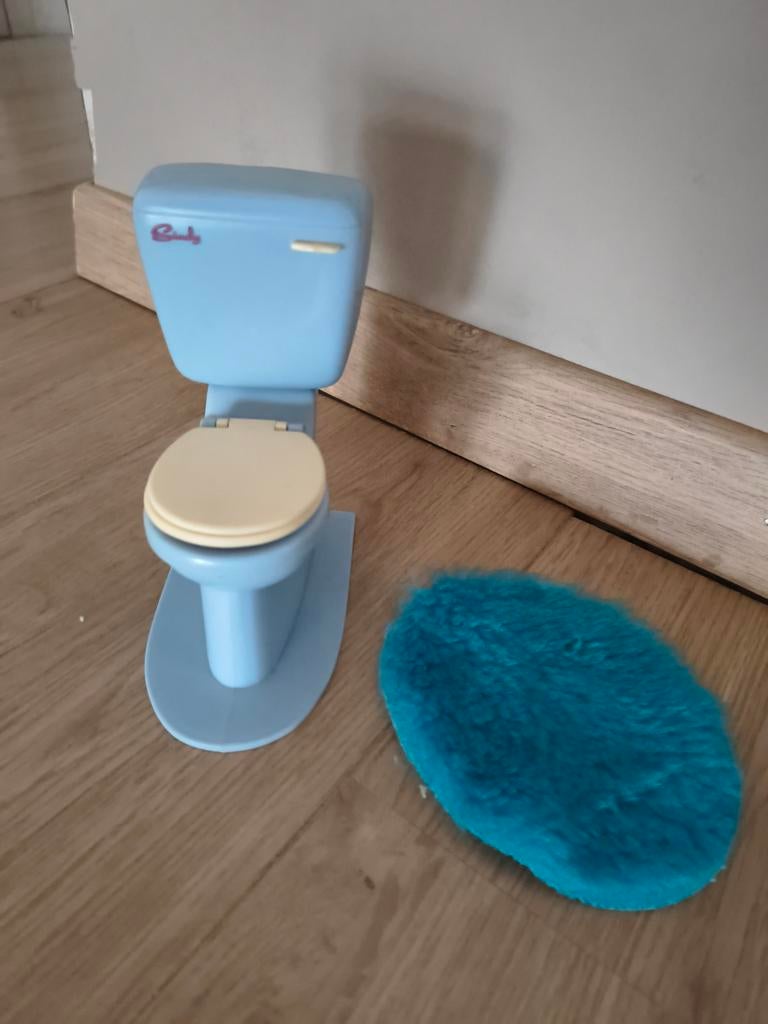 Toilet Sindy / Barbie voor poppenhuis vintage jaren '80, Ophalen of Verzenden, Poppenhuis