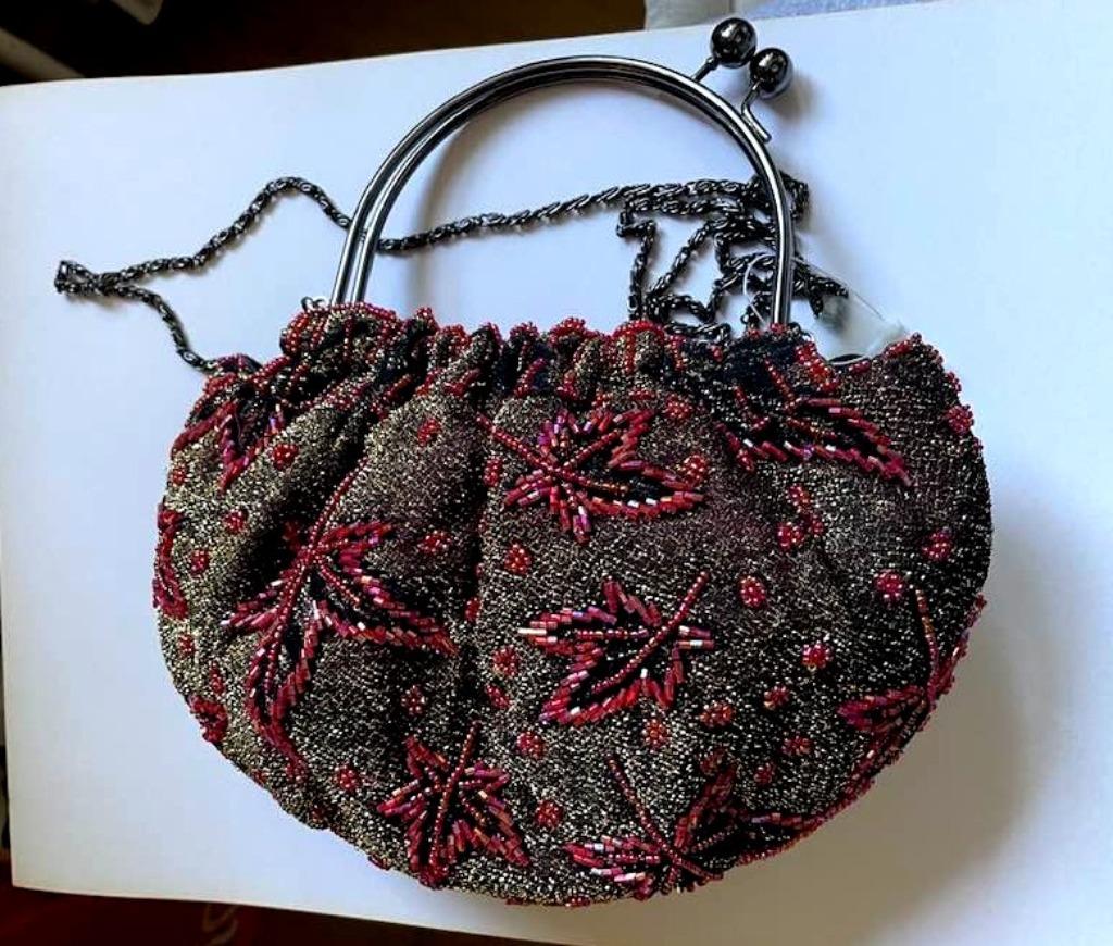 Sac de soirée brodé de perles Guogi Vintage, Handtassen en Accessoires, Tassen | Damestassen, Ophalen of Verzenden, Nieuw, Rood