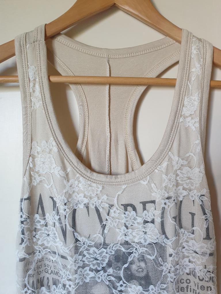 GRATIS topje beige 2 lagen kant print TU - Rug beschadigd, Beige, Ophalen of Verzenden, Gedragen, Maat 36 (S)
