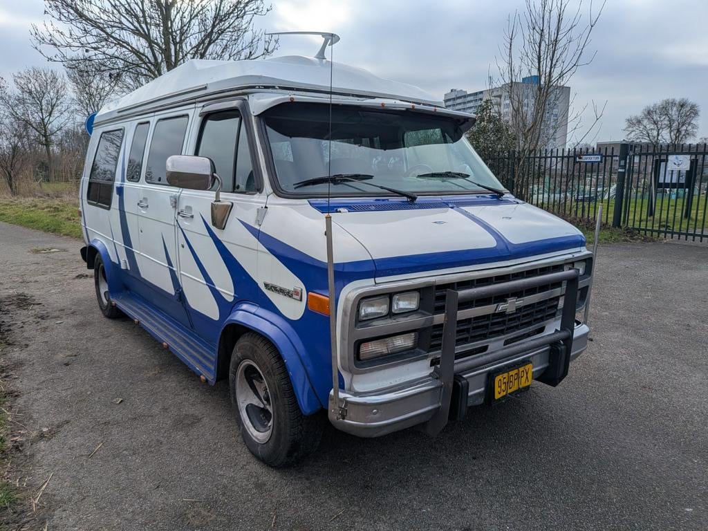 GMC Vandura G2500 EXPLORER BY TRAVELER Camper, Caravans en Kamperen, Mobilhomes, Particulier, Chevrolet, Benzine, Automaat, Ophalen