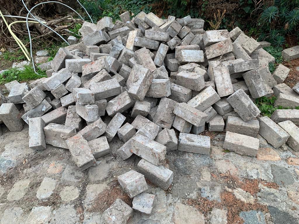 Betonklinkers - GRATIS, Tuin en Terras, Ophalen, Gebruikt, Klinkers, 10 m² of meer