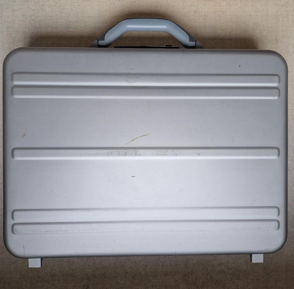 Hardcase aktentas, Ophalen, Zo goed als nieuw, Grijs, Hardcase