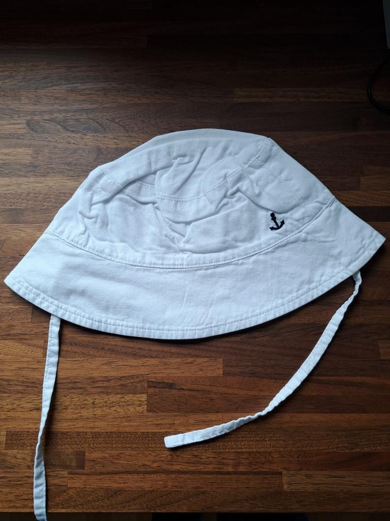 Zonnehoedjes, maat 92, Enfants & Bébés, Vêtements de bébé | Casquettes & Chapeaux, Enlèvement