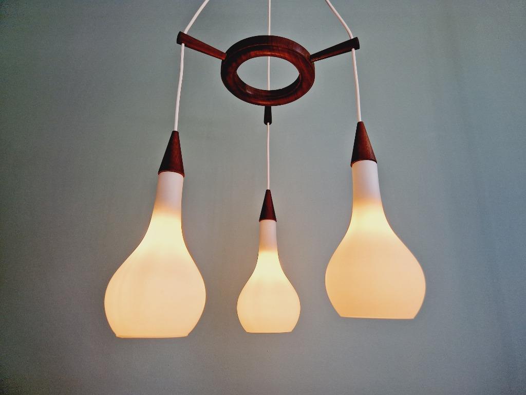 Lustre cascade scandinave en teck et verre satiné blanc,1960, Enlèvement ou Envoi