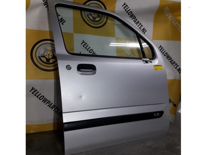 Portier 4Deurs rechts-voor van een Suzuki Wagon R+ (Z2S), Gebruikt, -, Deur, -
